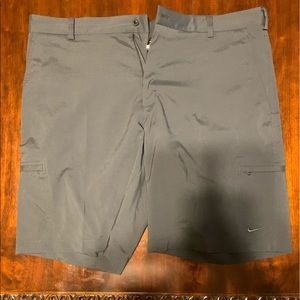 Nike golf shorts size 40